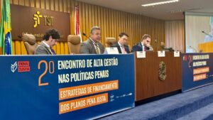 SEJURI marca presença no 2º Encontro Nacional de Alta Gestão nas Políticas Penais, em Brasília