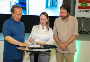 Governo do Estado assina Ordem de Serviço para construção do novo Presídio de Araranguá