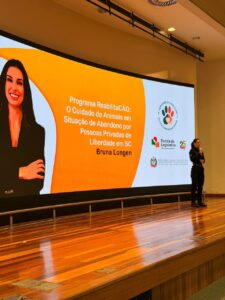 Polícia Penal apresenta Programa ReabilitaCÃO durante Fórum Catarinense de Proteção e Bem-Estar Animal